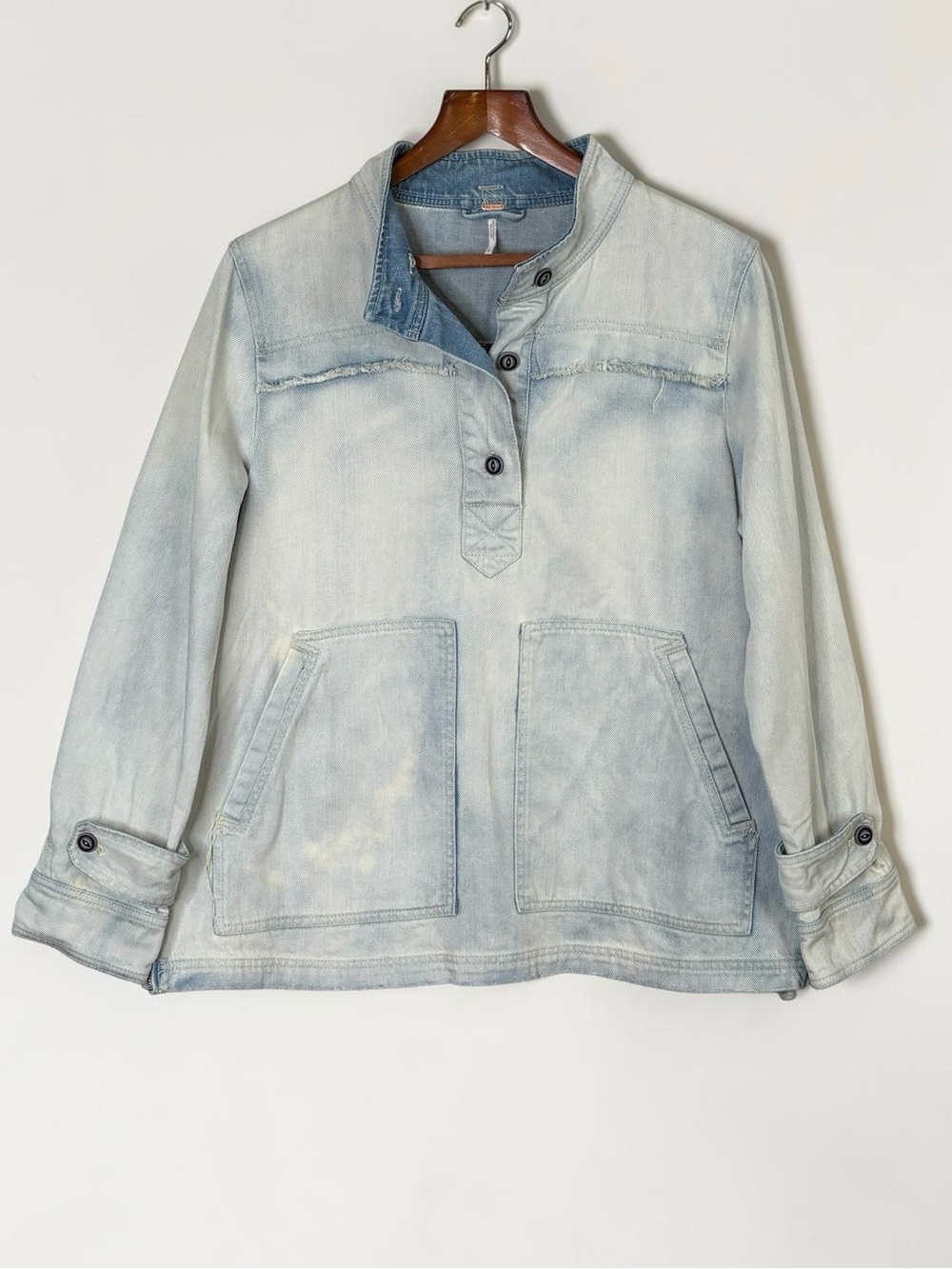 Free People Quarter-Button Pop-Over Denim Top | Size S | Distressed Wash *Read